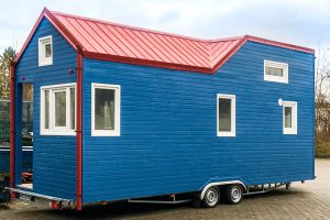 Rolling Tiny House in brillantblau